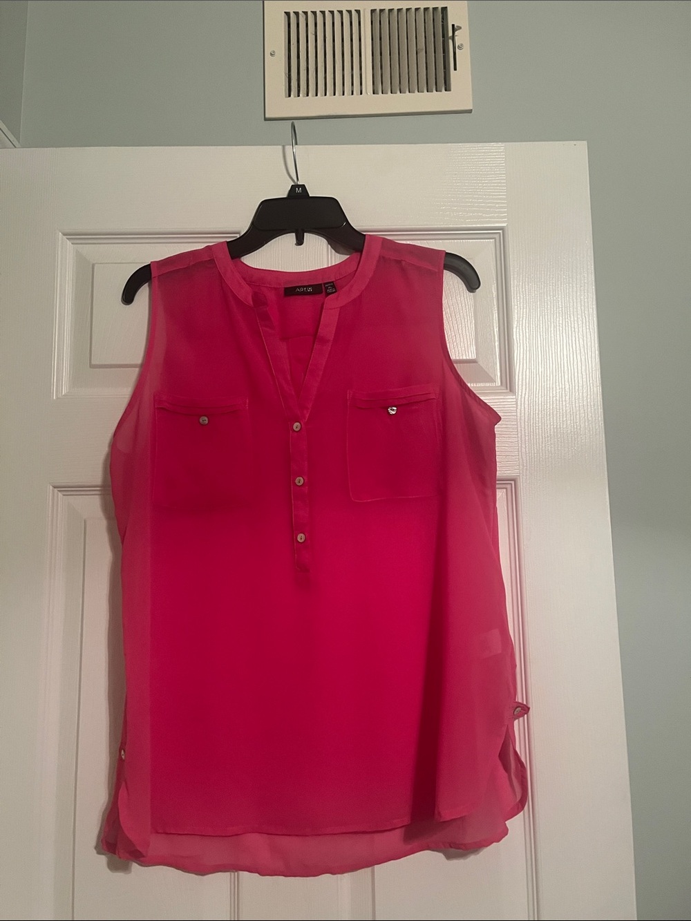 Apt. 9 Hot Pink Sleeveless V-Notch Button-Front Camisole